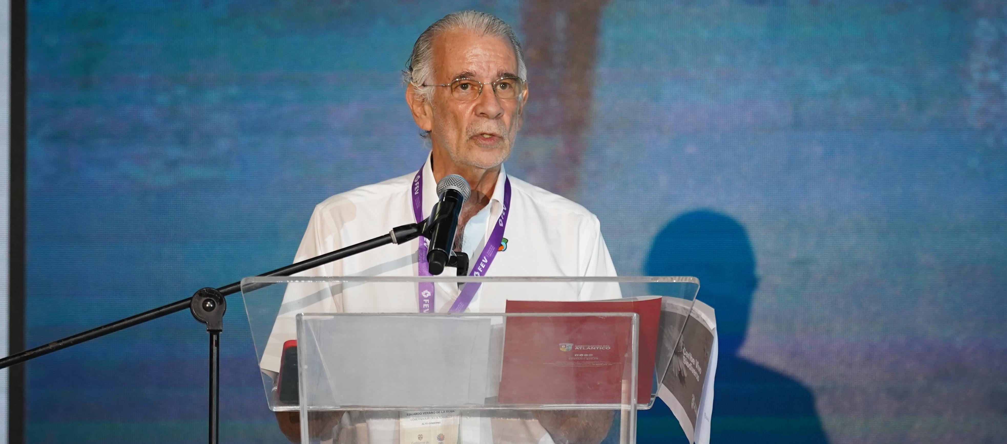 Eduardo Verano en la Feria de las Economías para la Vida, que se realiza en Barranquilla.