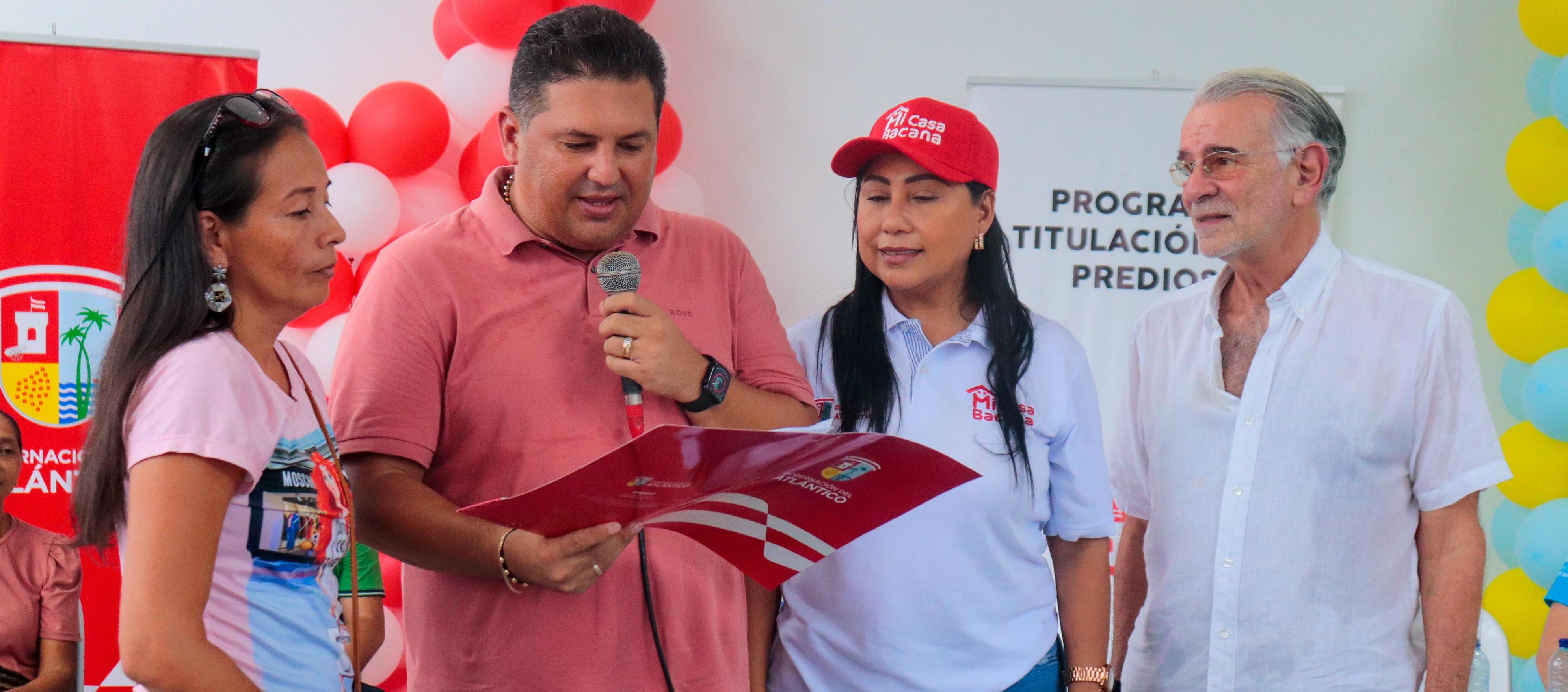 Durante el evento estuvo el alcalde municipal y el Gobernador del Atlántico. 