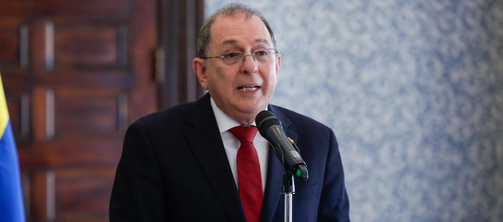 Vicecanciller Jorge Rojas en rueda de prensa este miércoles en Bogotá.