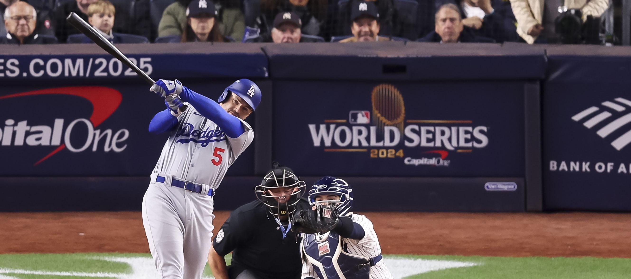 Freddie Freeman bateó un jonrón de dos carreras en la primera entrada para los Dodgers.