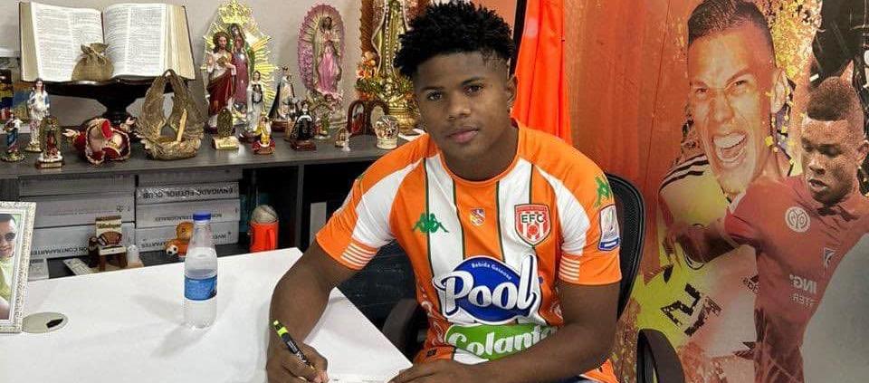 El cartagenero Leyder Robledo, jugador señalado de ofrecer dinero para arreglar partidos del Envigado.