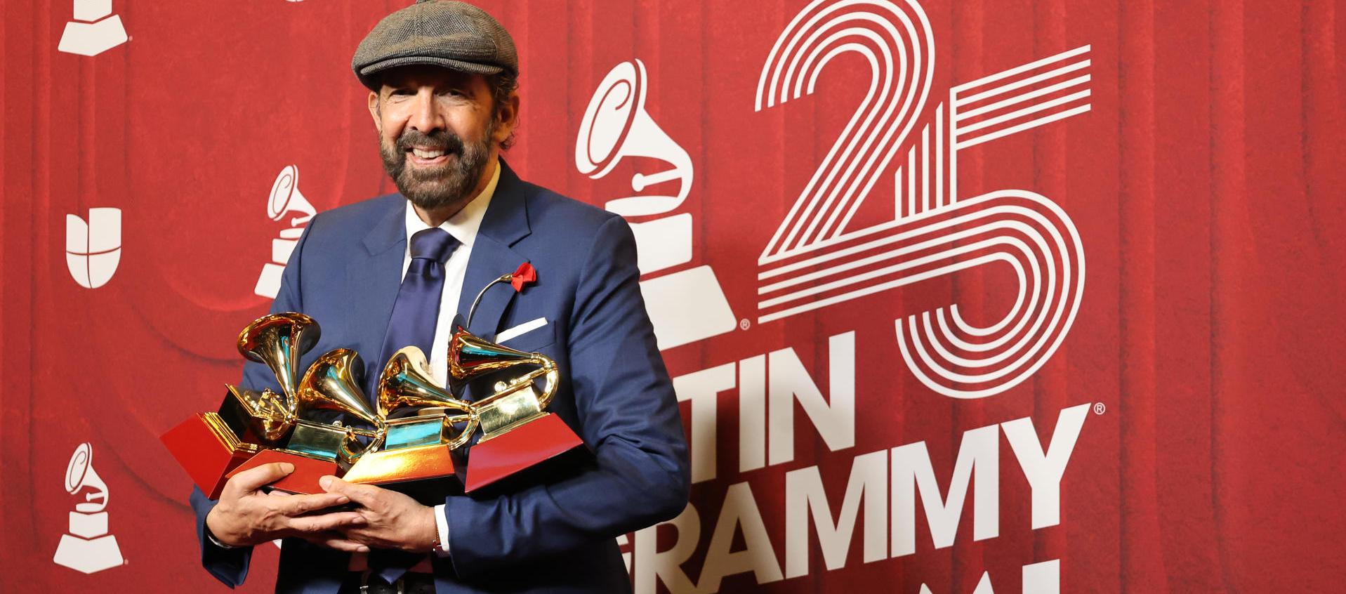Juan Luis Guerra, con varios galardones.