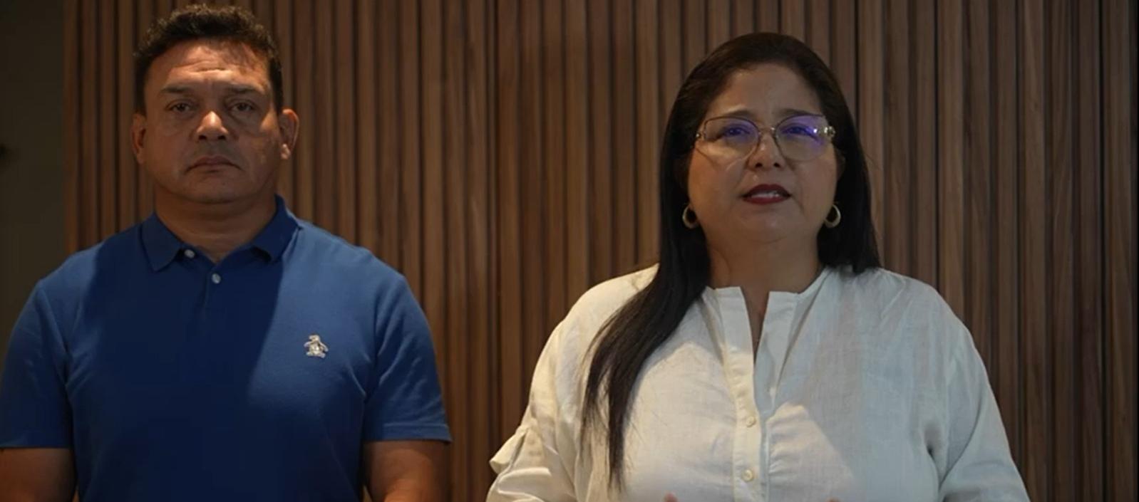 El secretario de Gobierno, Carlos Valencia, y la Alcaldesa de Soledad, Alcira Sandoval.