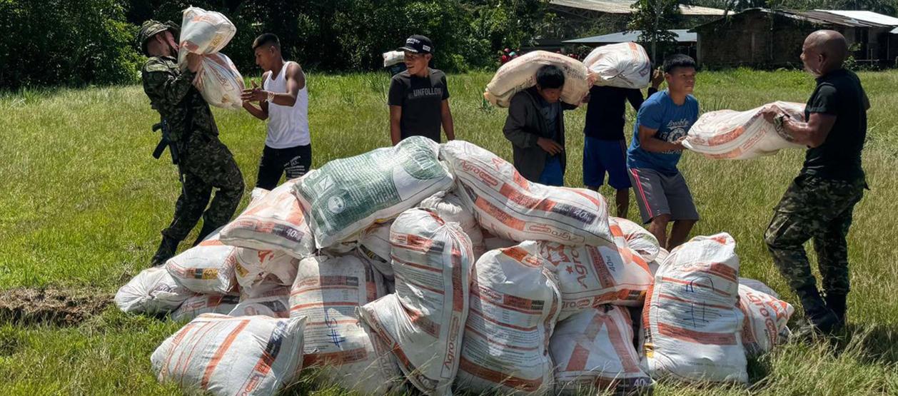 La ayuda humanitaria.