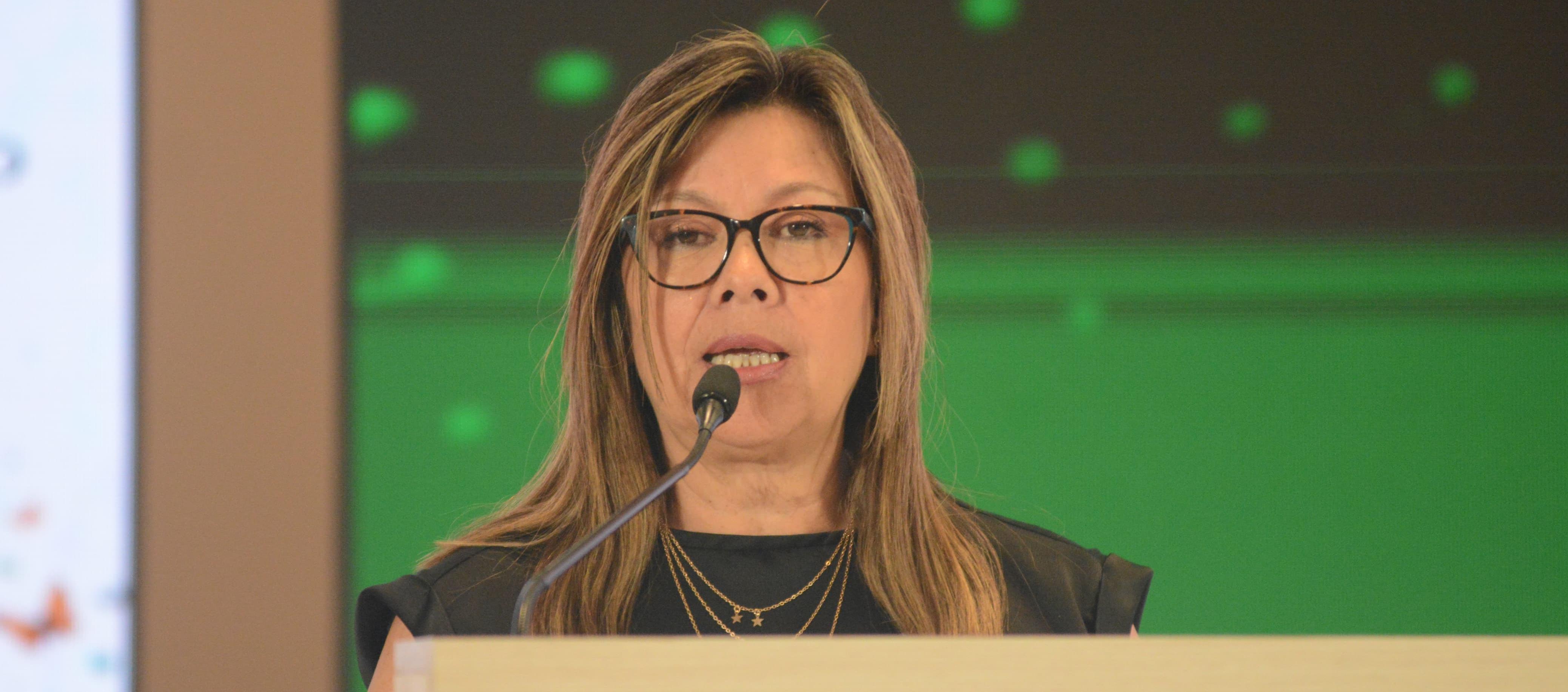 Fiscal Luz Adriana Camargo.