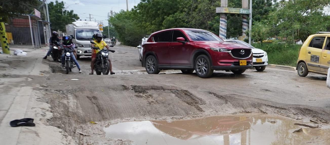 Aspecto del mal estado de la vía Circunvalar entre la Murillo y Calle 30.