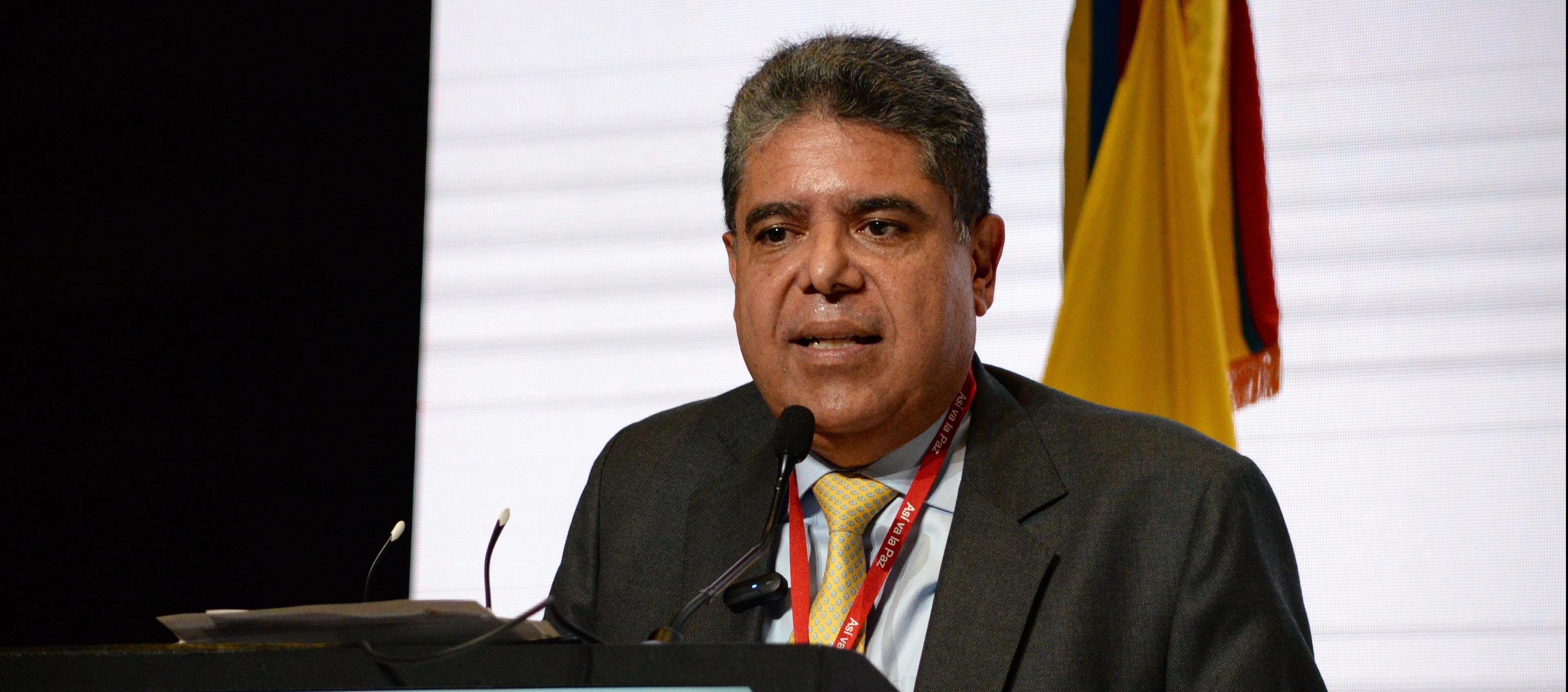 Carlos Hernán Rodríguez, contralor general.