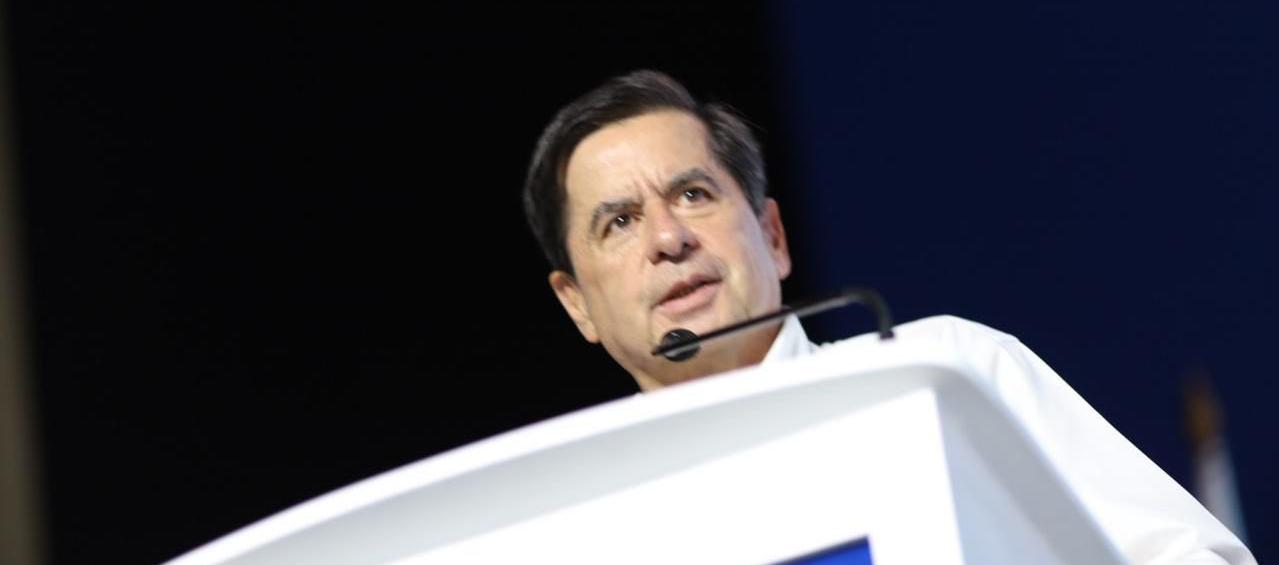 Juan Fernando Cristo, ministro del Interior.