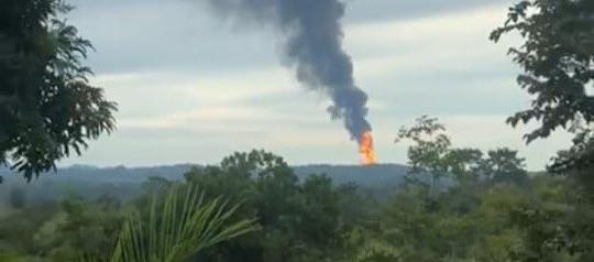 Erupción del volcán San José Mulatos.