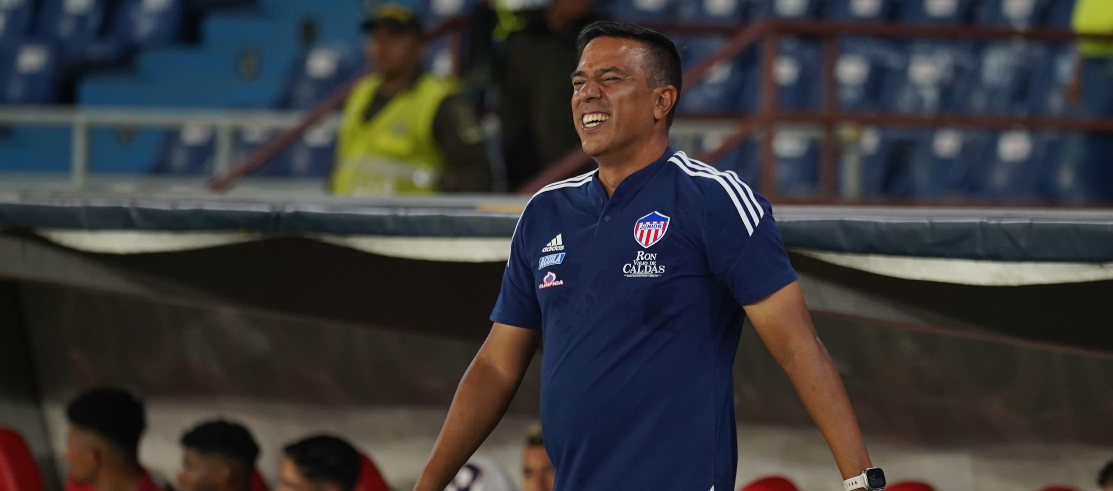 El venezolano César Farías, técnico del Junior.