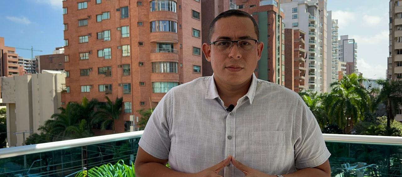 Jonatan Torregrosa, primo de Guisella Mejía. 