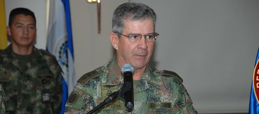 El excomandante del Ejército, Mario Montoya Uribe.