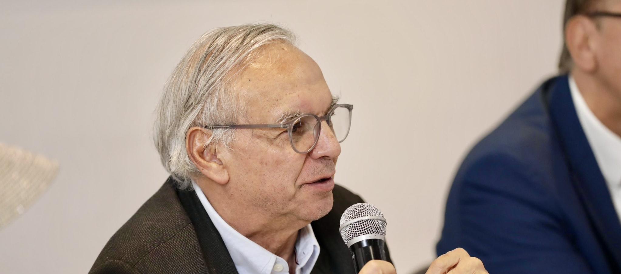 Ricardo Bonilla, ministra de Hacienda.