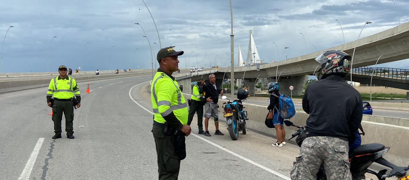 La Policía realizó operativos en diferentes vías de entrada a la ciudad. 