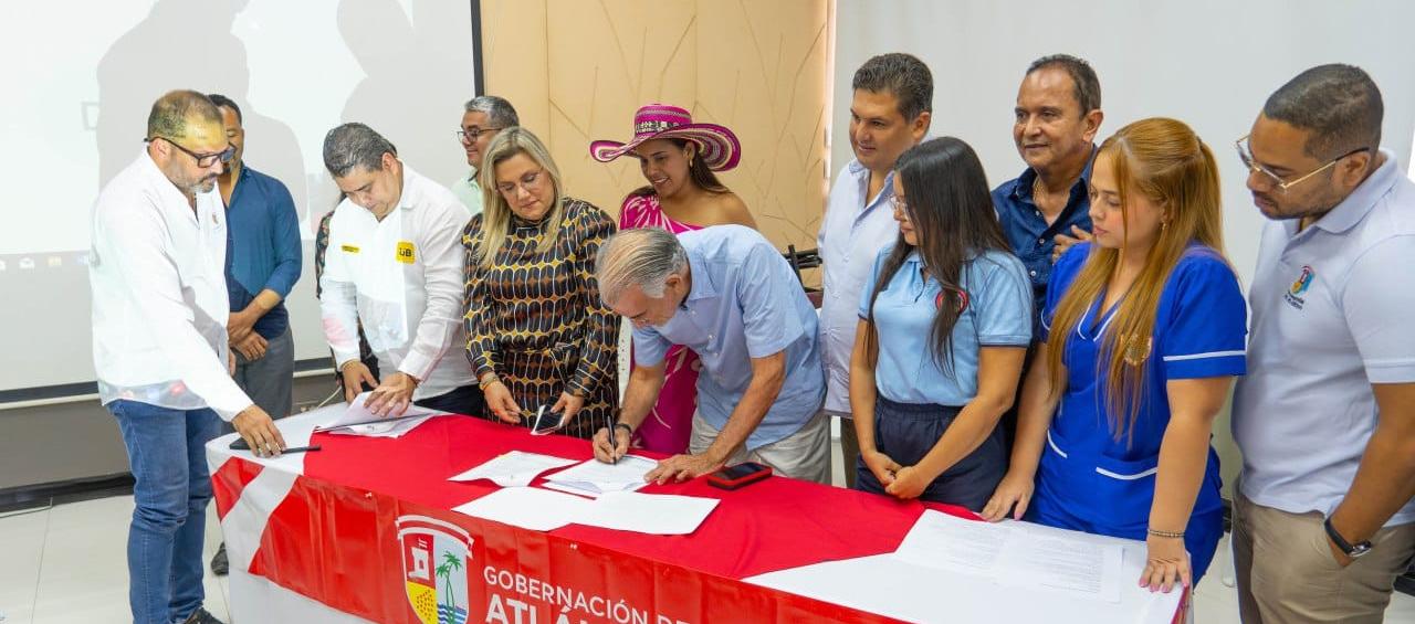 Firma del memorando de entendimiento.