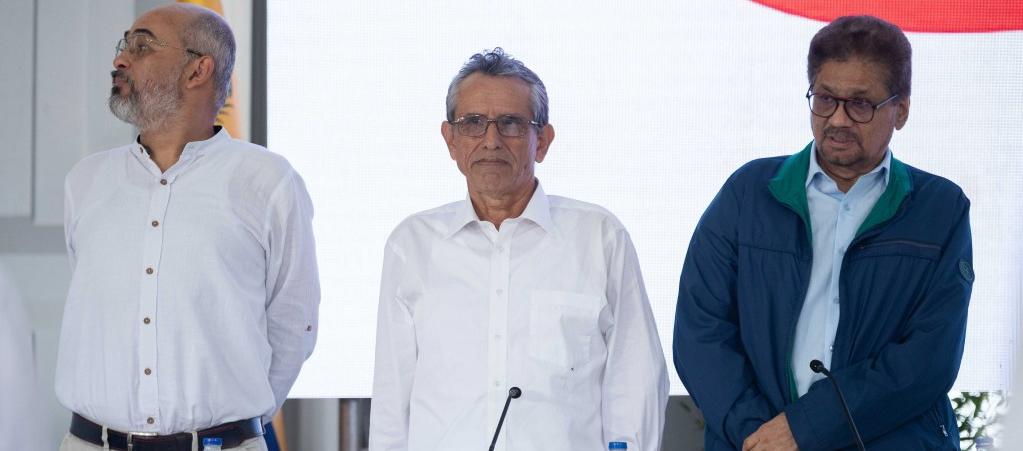 'Walter Mendoza' e 'Iván Márquez' durante la primera sesión de los diálogos en Caracas. 