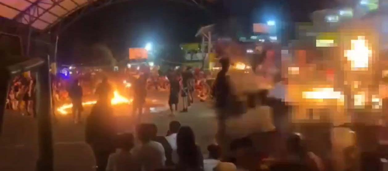 Imágenes del accidente con fuego en la Institución Educativa Central Currulao del municipio de Turbo. 
