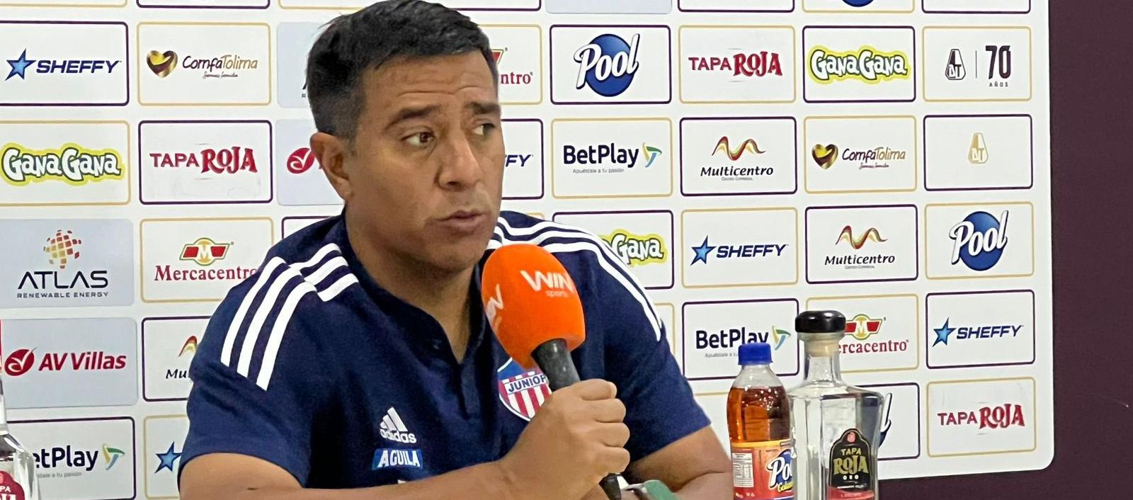 César Farías, técnico del Junior, en rueda de prensa tras el partido contra Tolima.