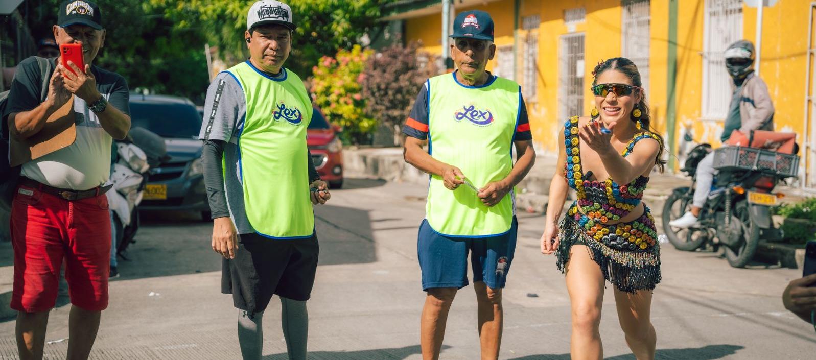La Reina de la 44, Alexsandra Estarita, durante el domingo de Chequita.