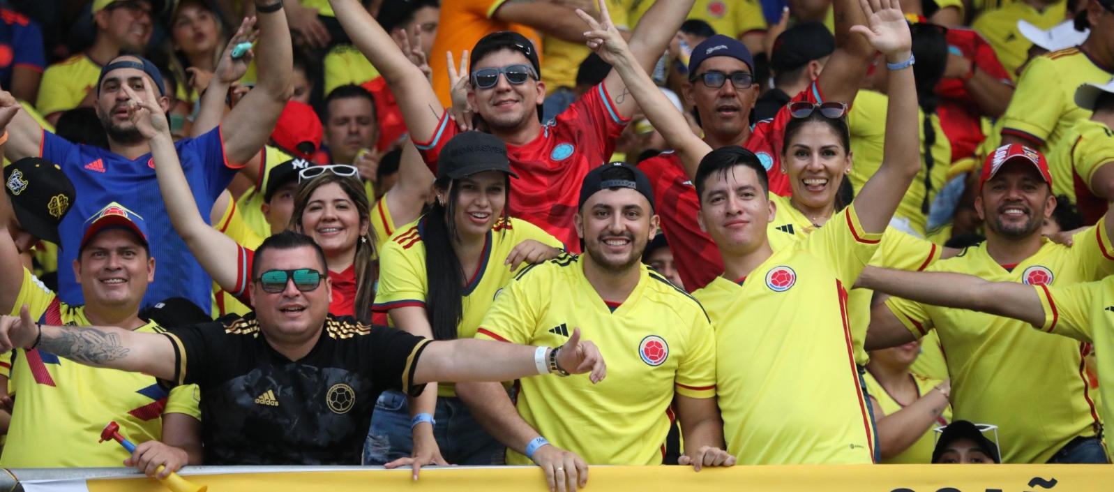 Aficionados en el Metro. 