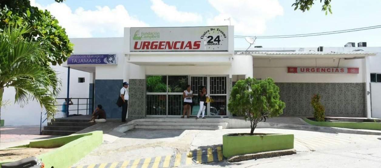 Recibe atención médica en la Clínica Campbell de Barranquilla.