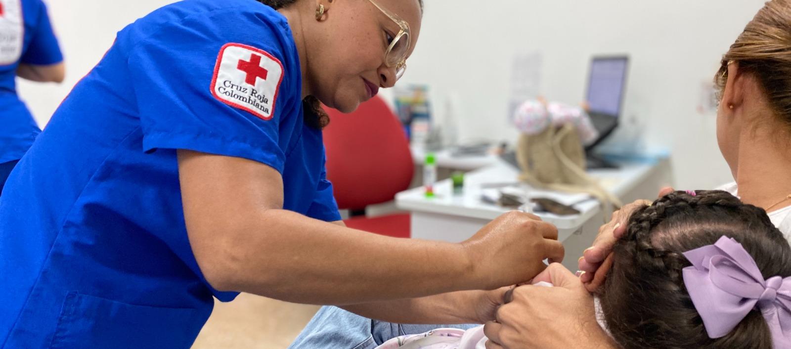 Recomiendan la aplicación de una vacuna para prevenir el dengue. 