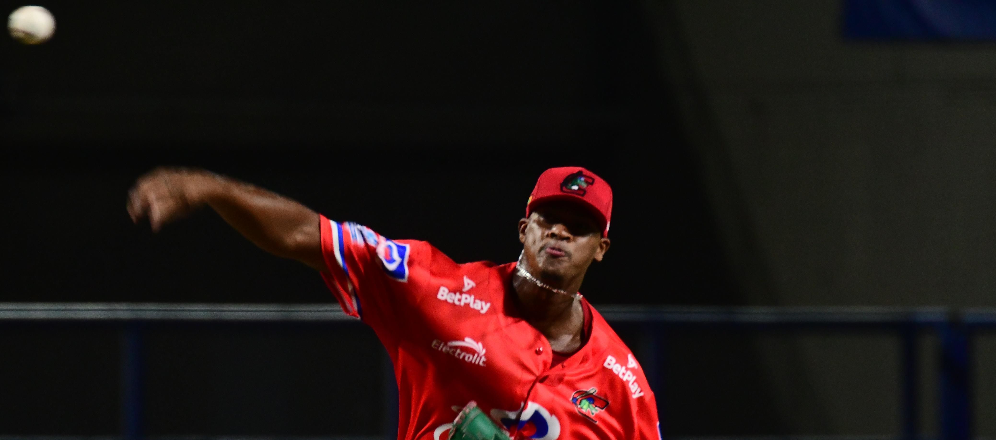 Jassier Herrera ponchó a 10 bateadores de Leones y fue el pitcher ganador. 