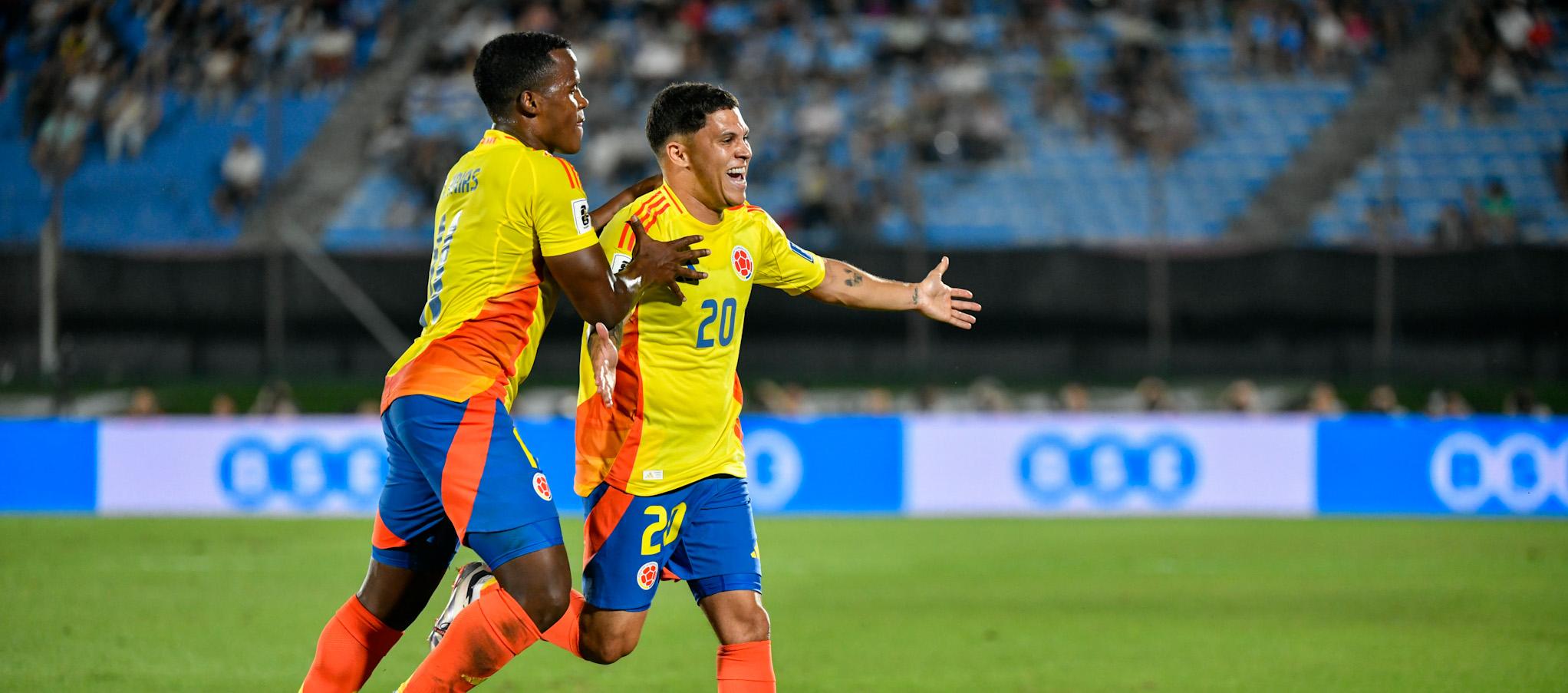 Juan Fernando Quintero puso a ganar a Colombia con un gol de tiro libre. 