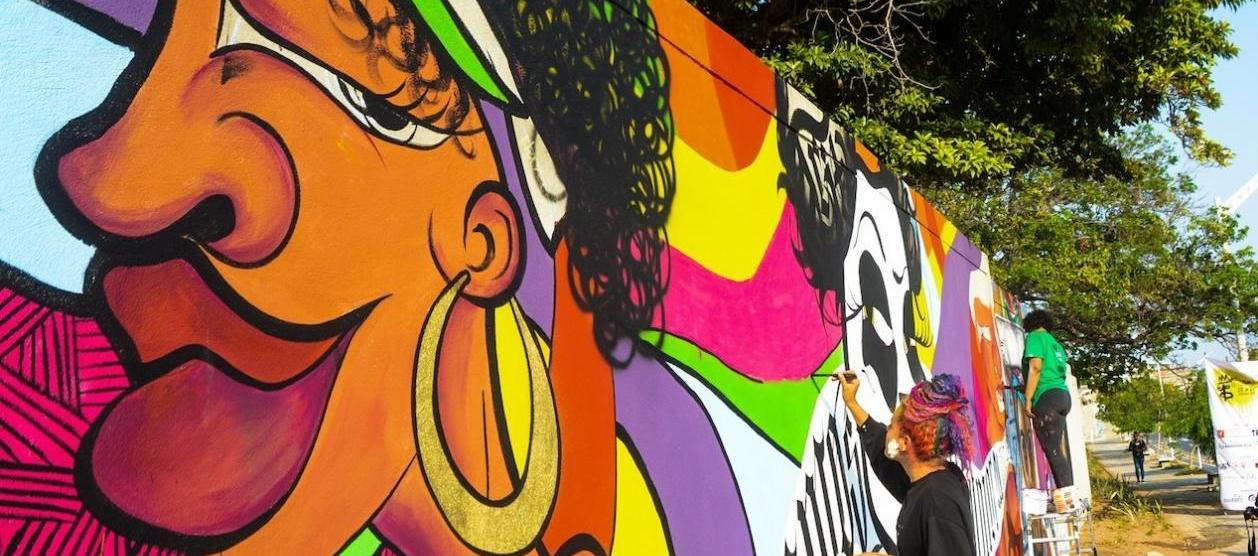 Se escogerán 8 artistas para que pinten los murales. 