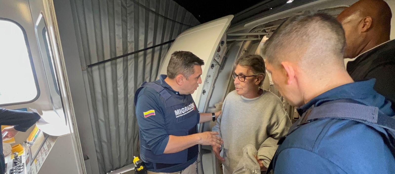 Fabio Ochoa en su llegada a Colombia.