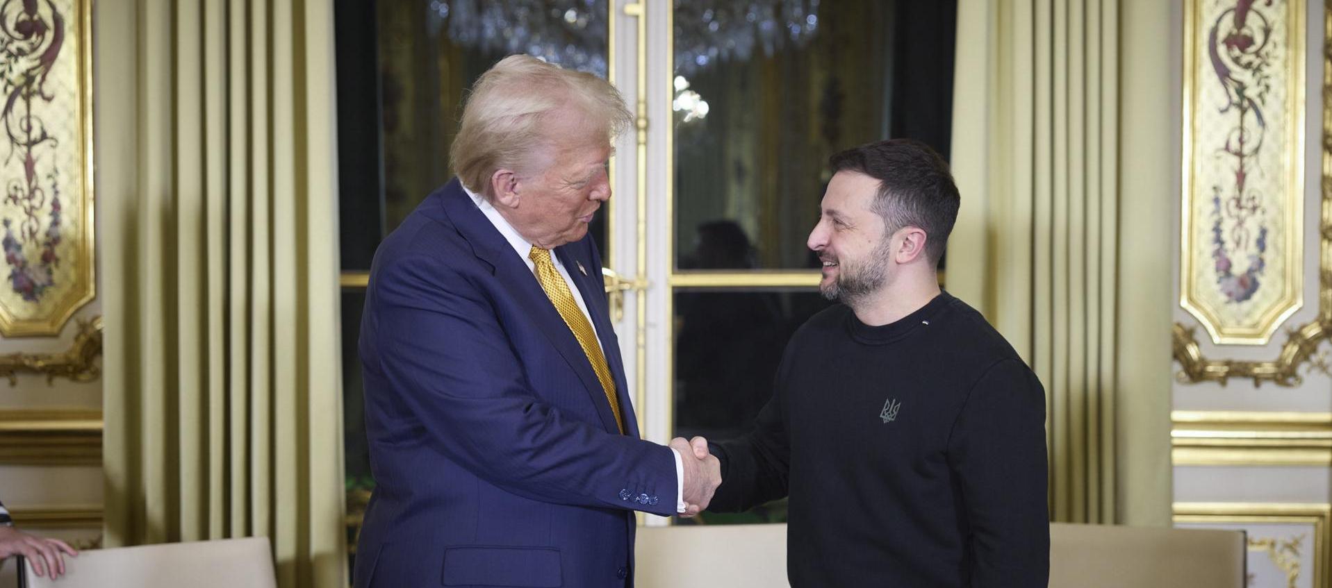 Volodímir Zelenski junto a Donald Trump.