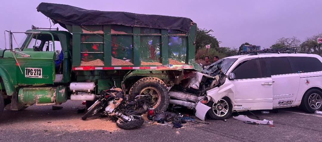 Accidente en la Variante Sabanalarga-Palmar de Varela.