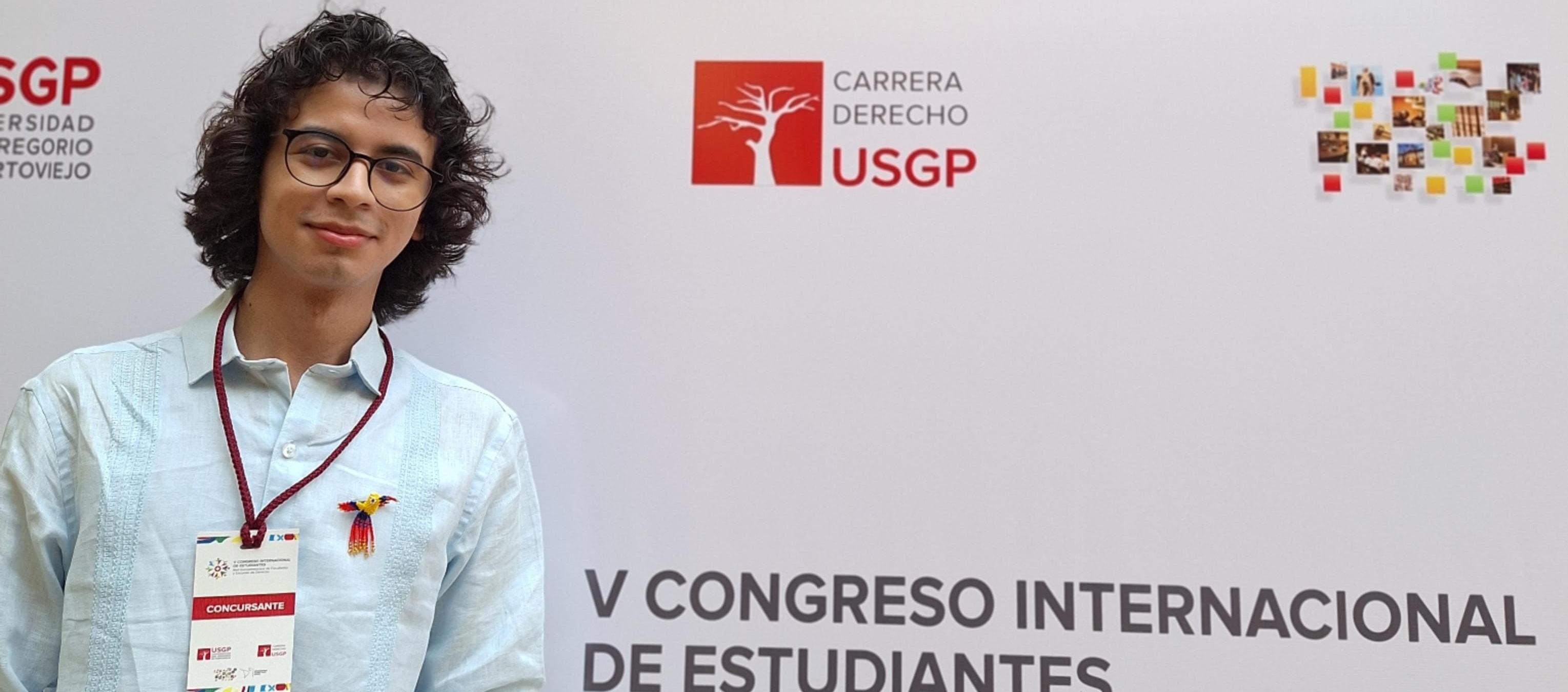 Adrián Torres estuvo en Ecuador gracias a sus investigaciones. 