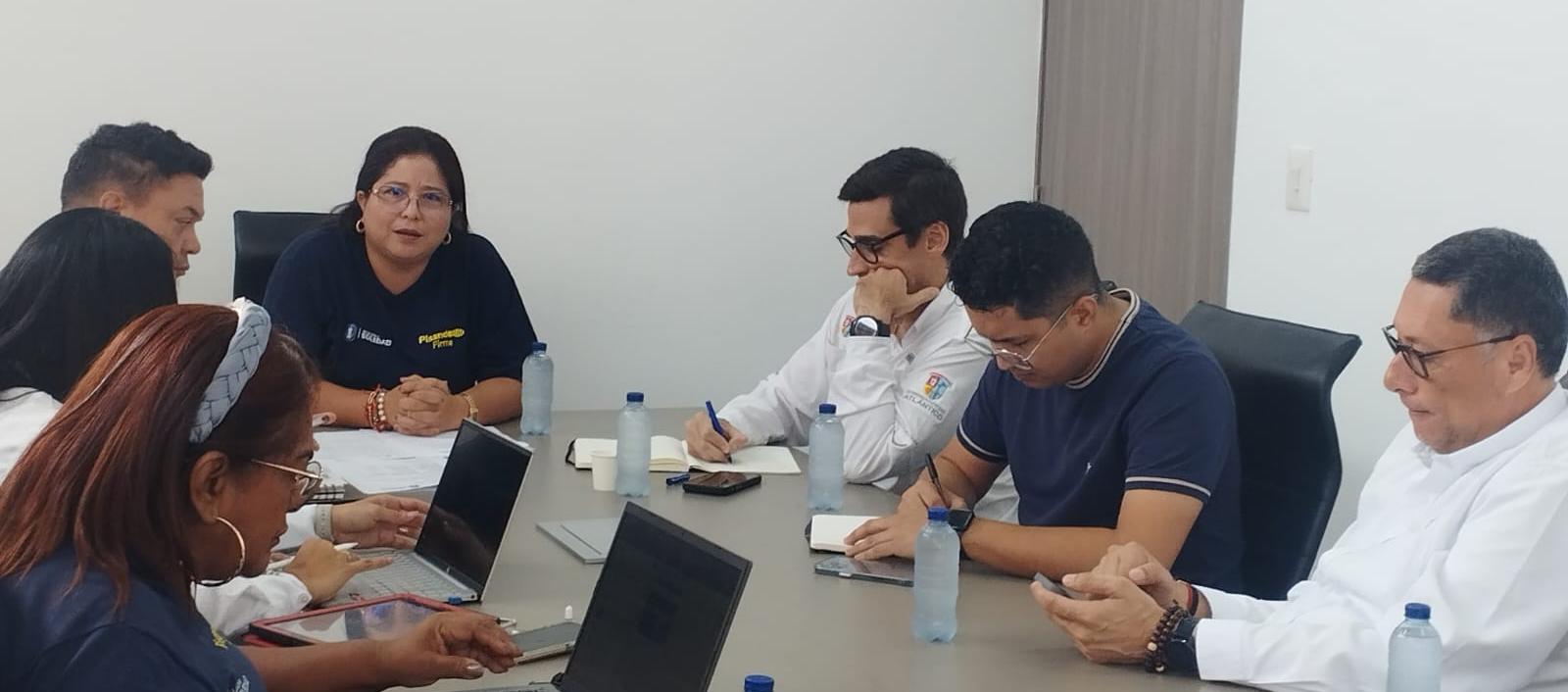 Aspecto de la mesa especial de análisis y seguimiento que se realiza este lunes en la Alcaldía de Soledad. 