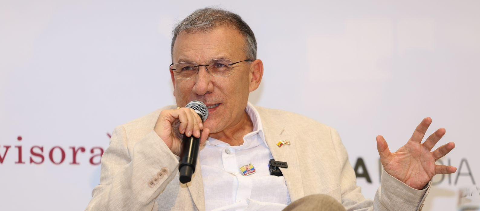 Roy Barreras, embajador en Inglaterra.