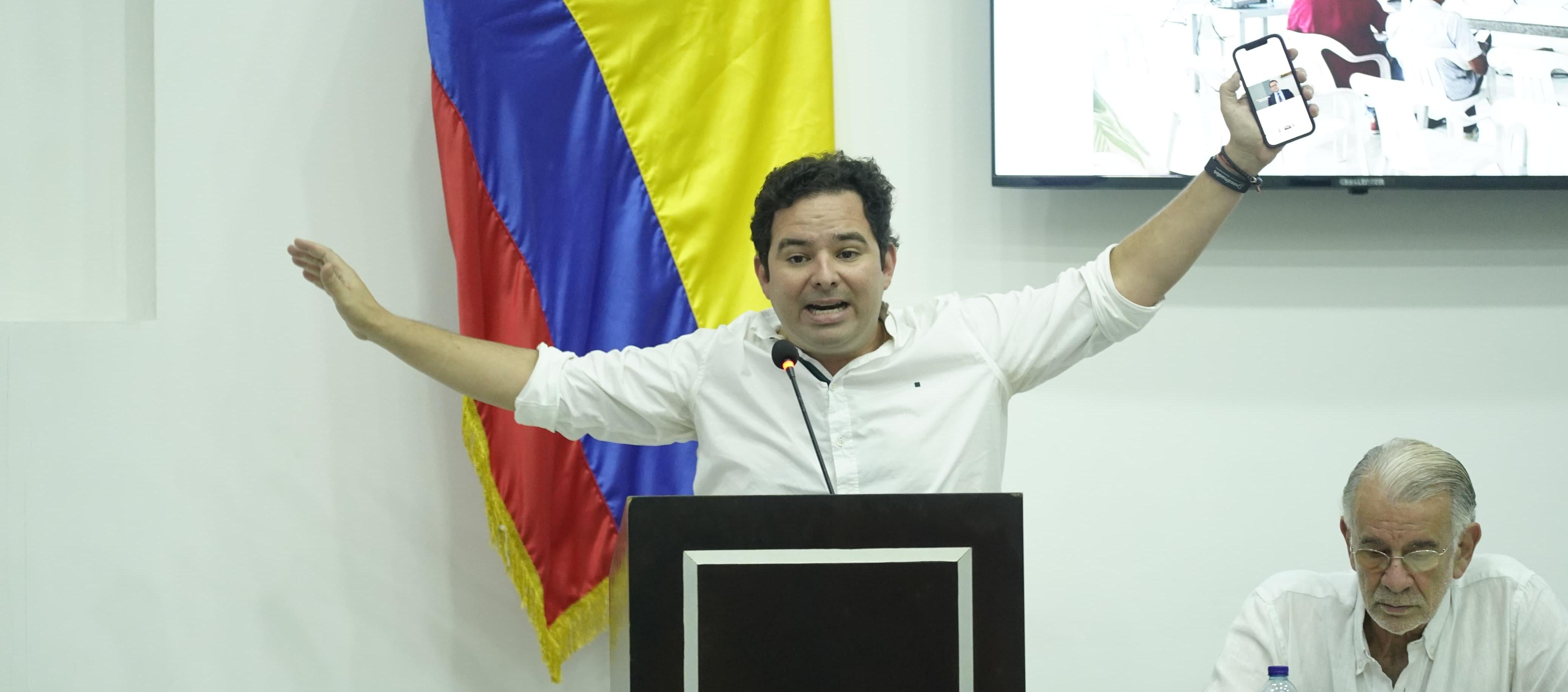 Carlos Meisel, senador de la República.