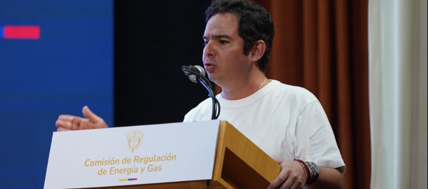 Senador Carlos Meisel. 