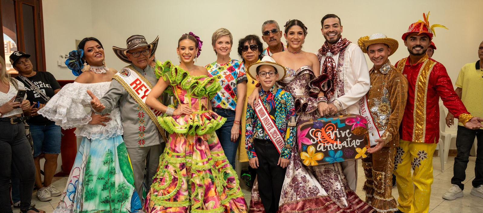 Celebración de los 45 años de la Asociación de Grupos Folclóricos de la 44.