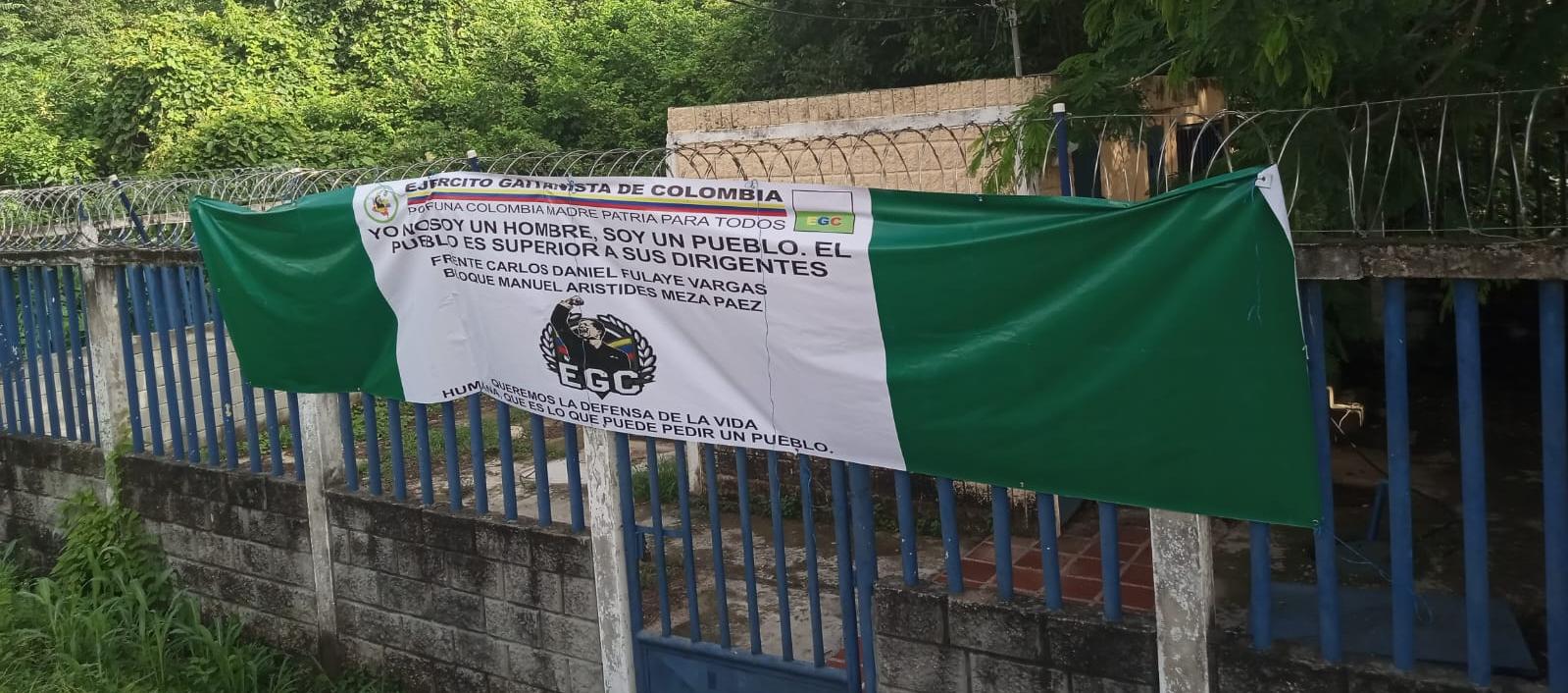 Afiche del 'Clan del Golfo' en Galapa.