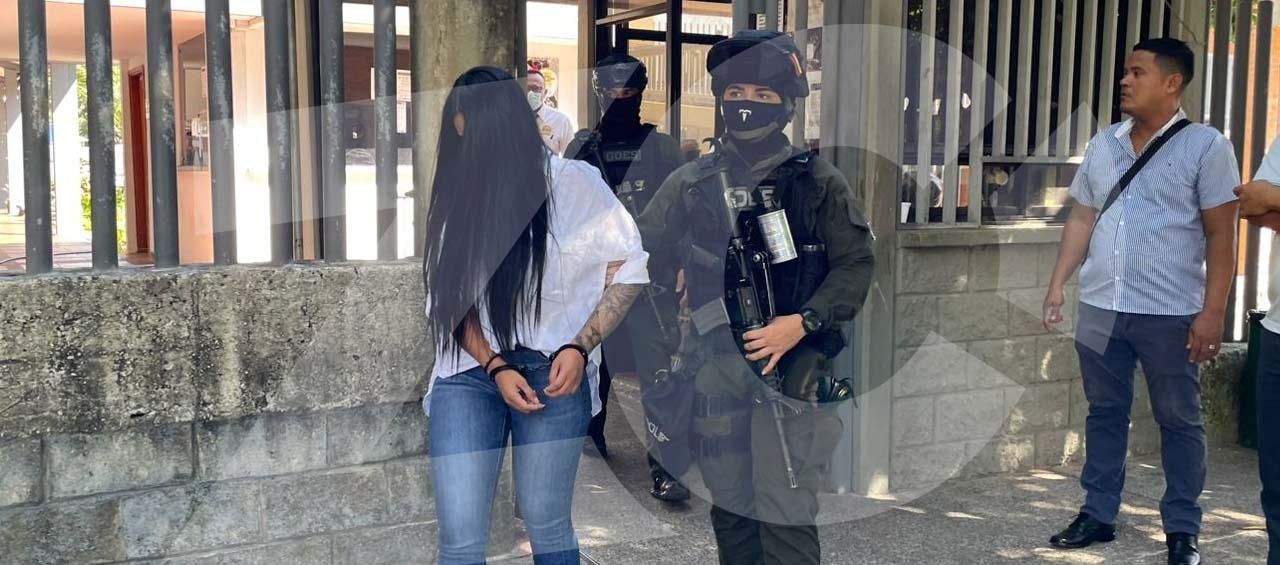 La mujer fue llevada por la Policía a valoración a Medicina Legal. 