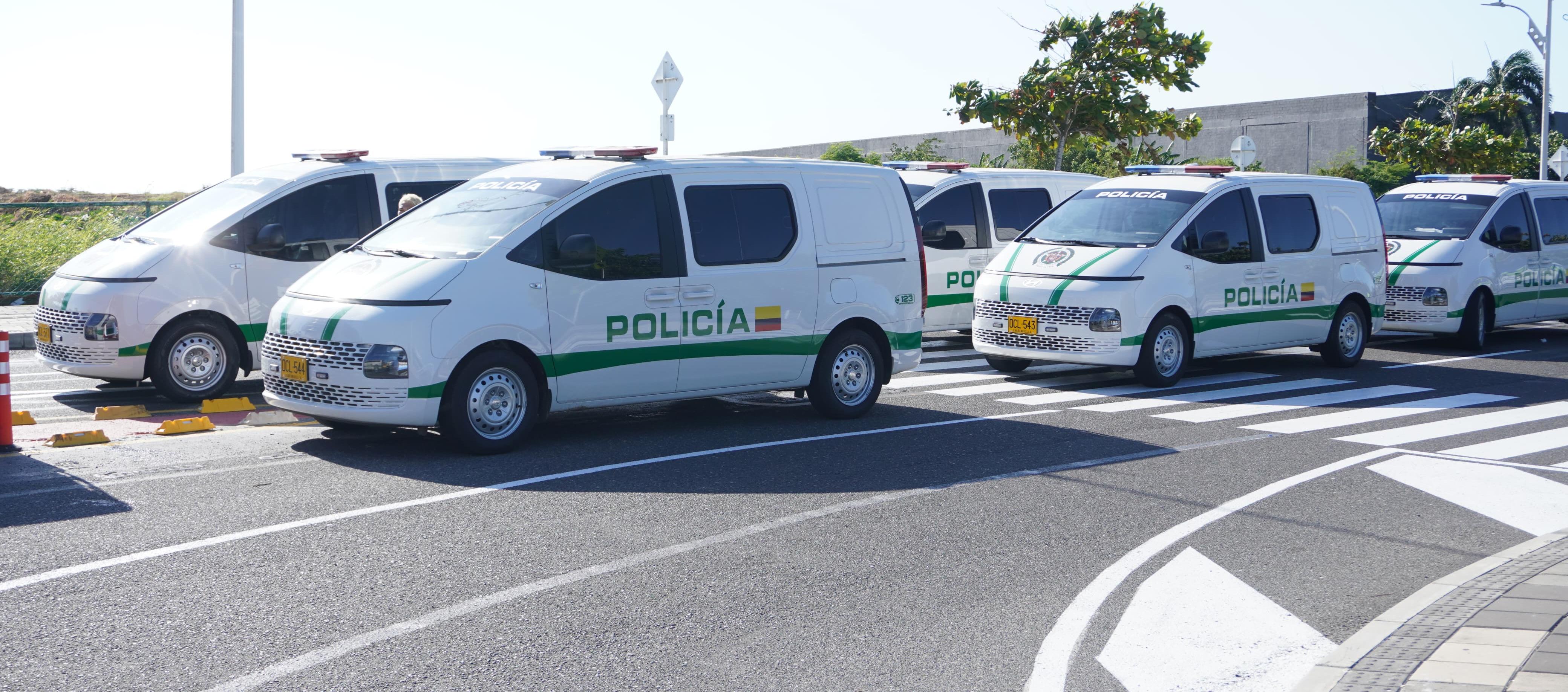 Las patrullas entregadas.