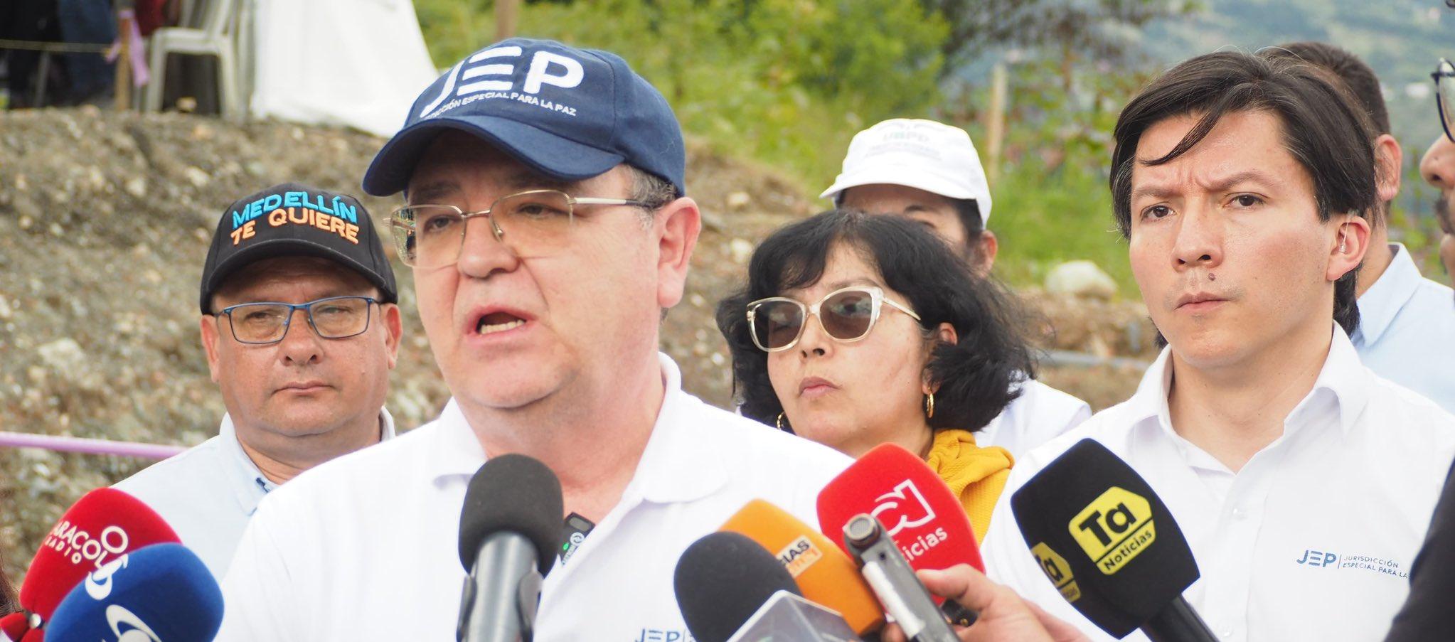 Alejandro Ramelli, presidente de la JEP, desde La Escombrera.