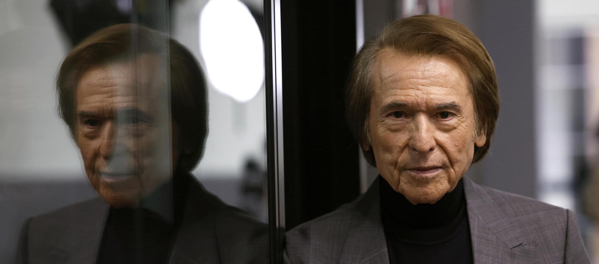 El cantante Raphael.