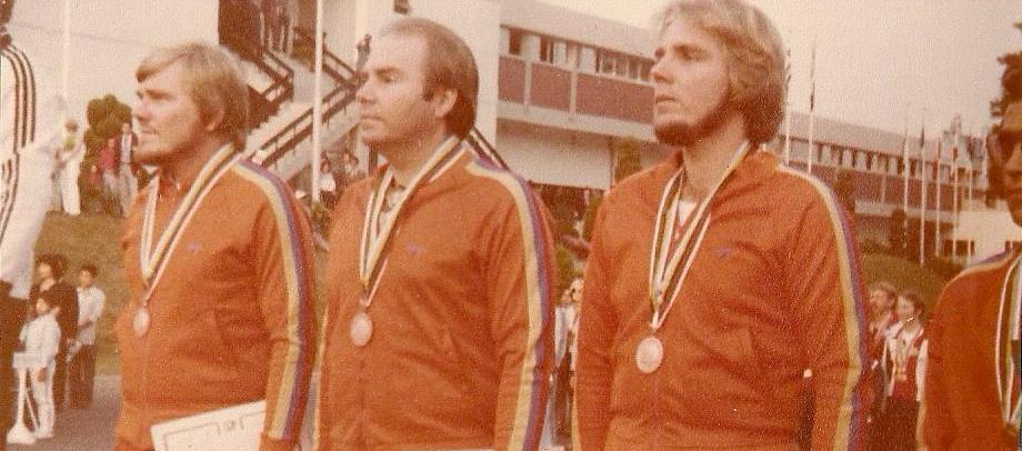 Los homenajeados Hanspeter y Horst Bellingrodt con su hermano Helmut.