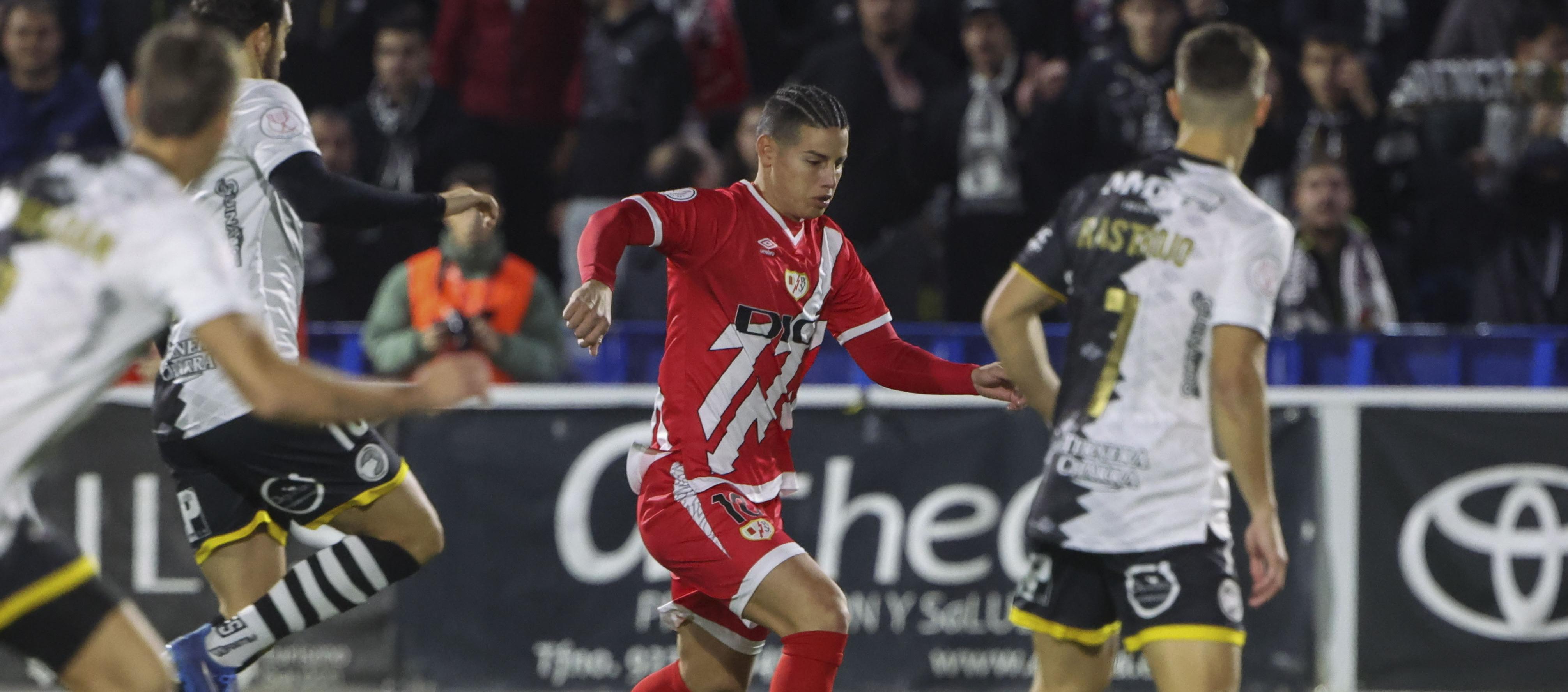 James Rodríguez fue reemplazado en el minuto 69 por Embarba.