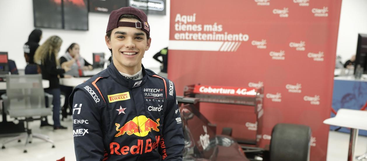 Sebastián Montoya, piloto colombiano. 