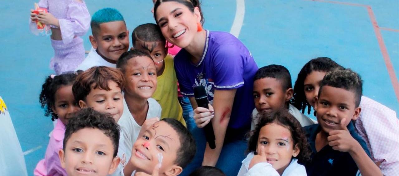 Los niños disfrutaron de un día lleno de alegría y música.