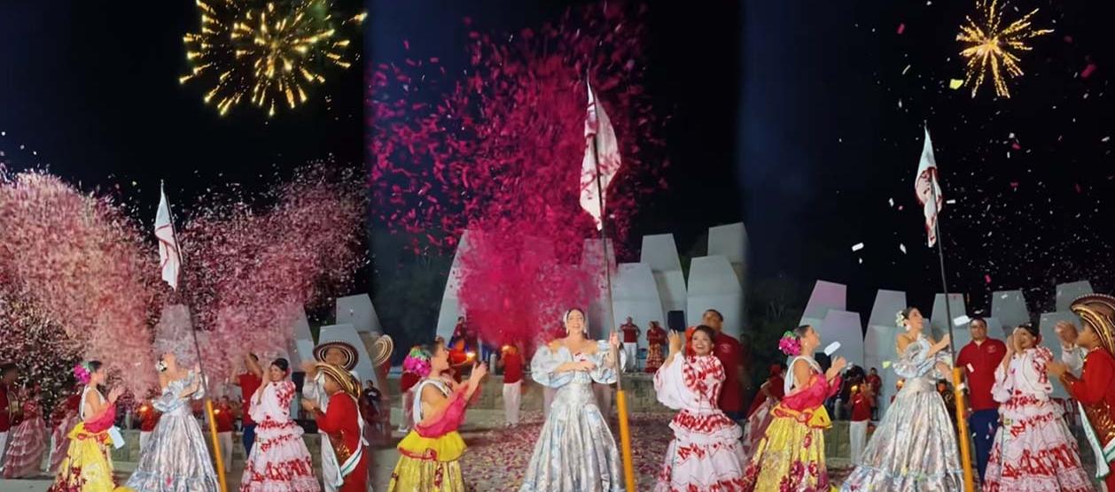 La soberana de la 44 con los reyes del Carnaval de Santo Tomás. 