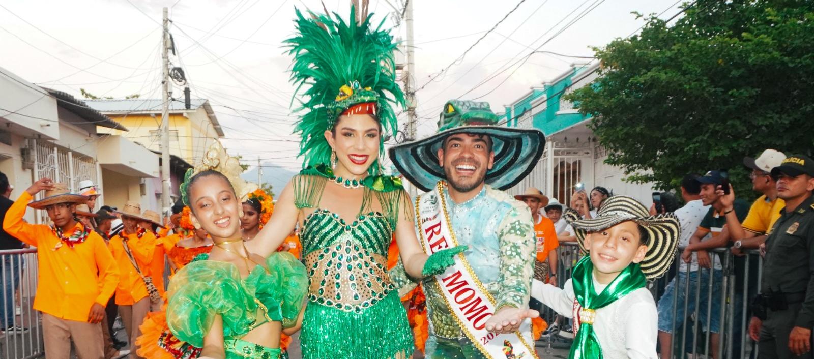 Los reyes infantiles, la reina 'Lex' y el rey Momo, Juan Rivera.