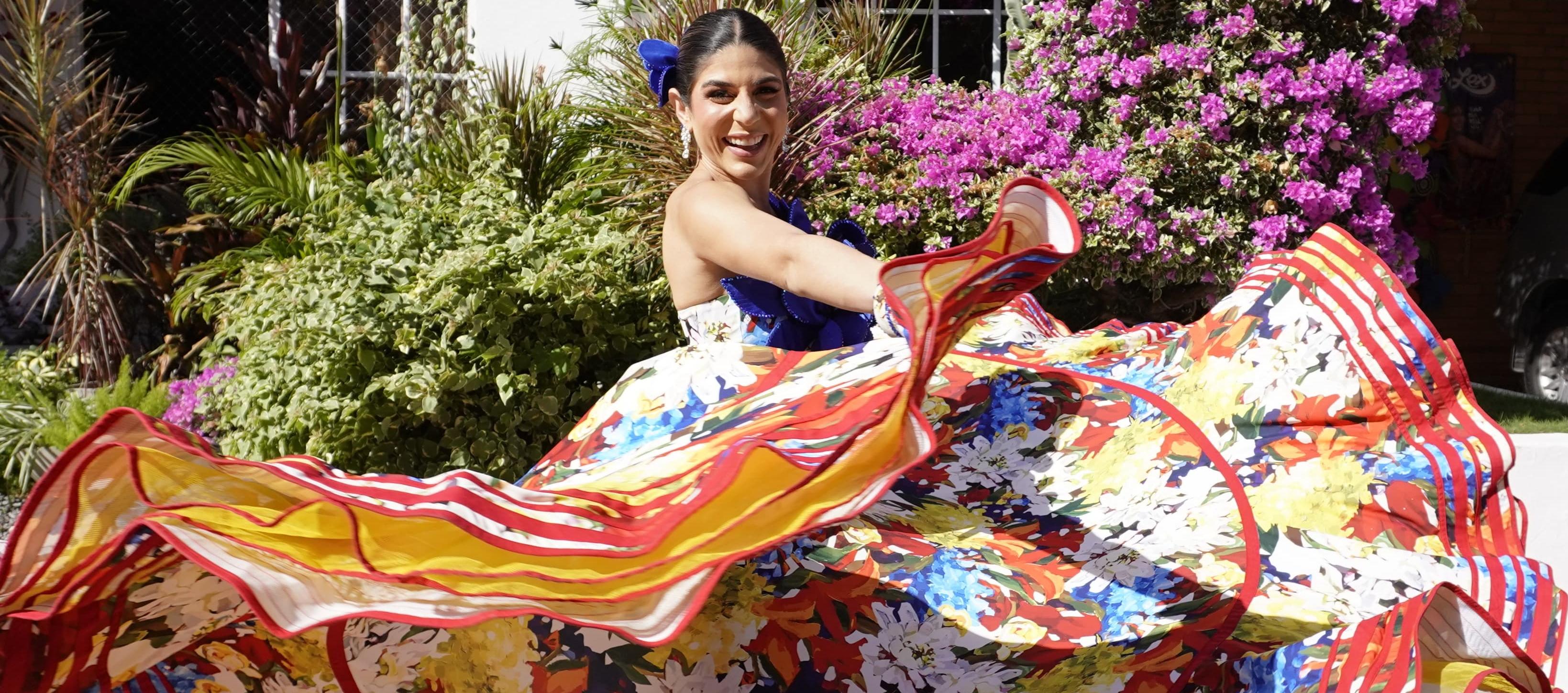 Alexsandra Estarita Villa, Reina del Carnaval de la 44.